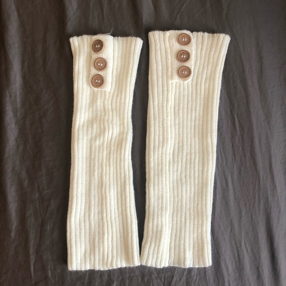 White leg warmers with buttons